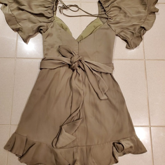 Fluted V neck Mini Dress - Picture 11 of 11